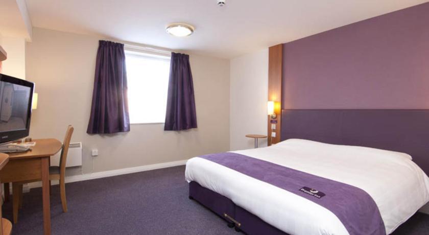 Holiday Inn Luton South - M1, Junction 9, An Ihg Hotel Exterior photo