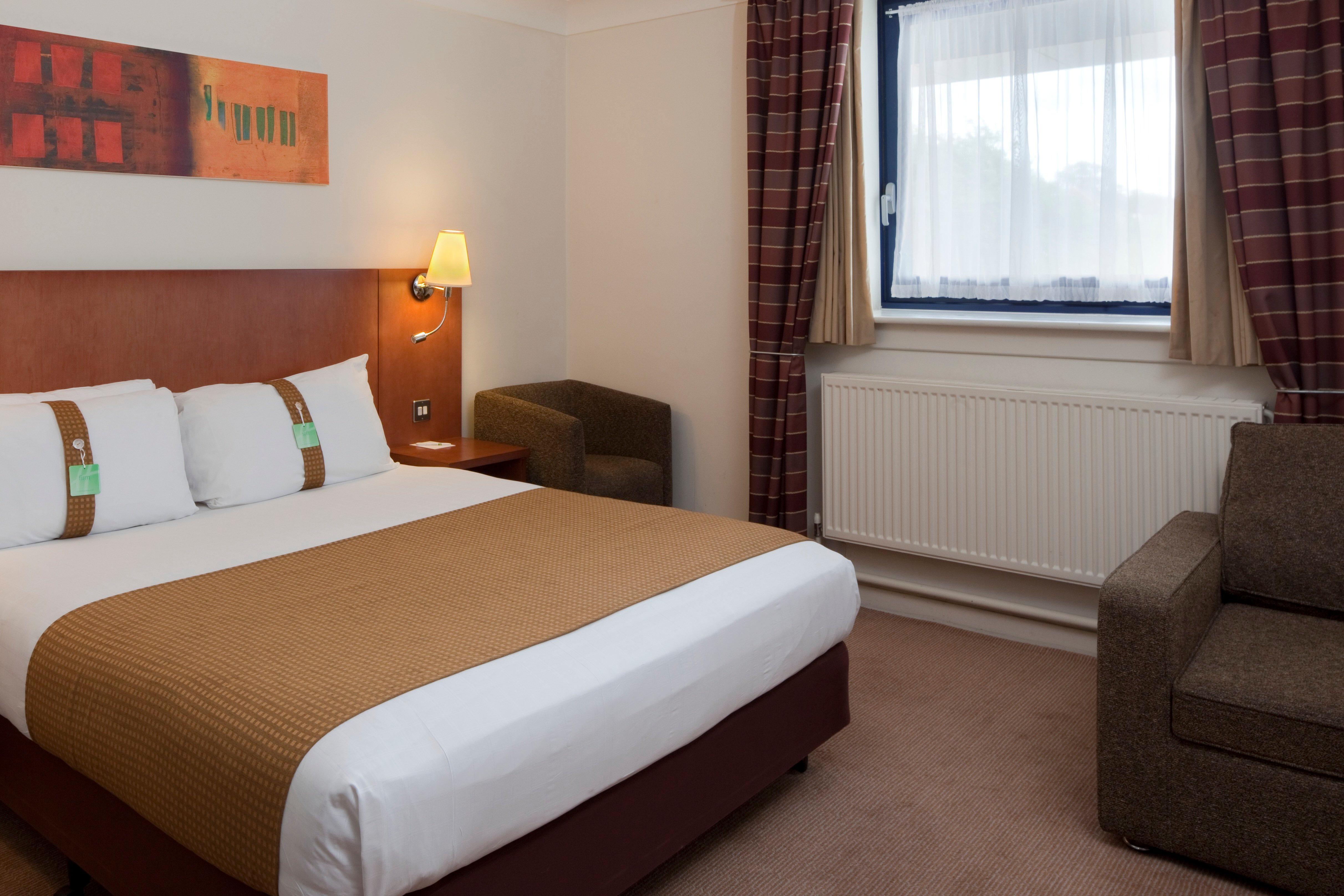 Holiday Inn Luton South - M1, Junction 9, An Ihg Hotel Exterior photo