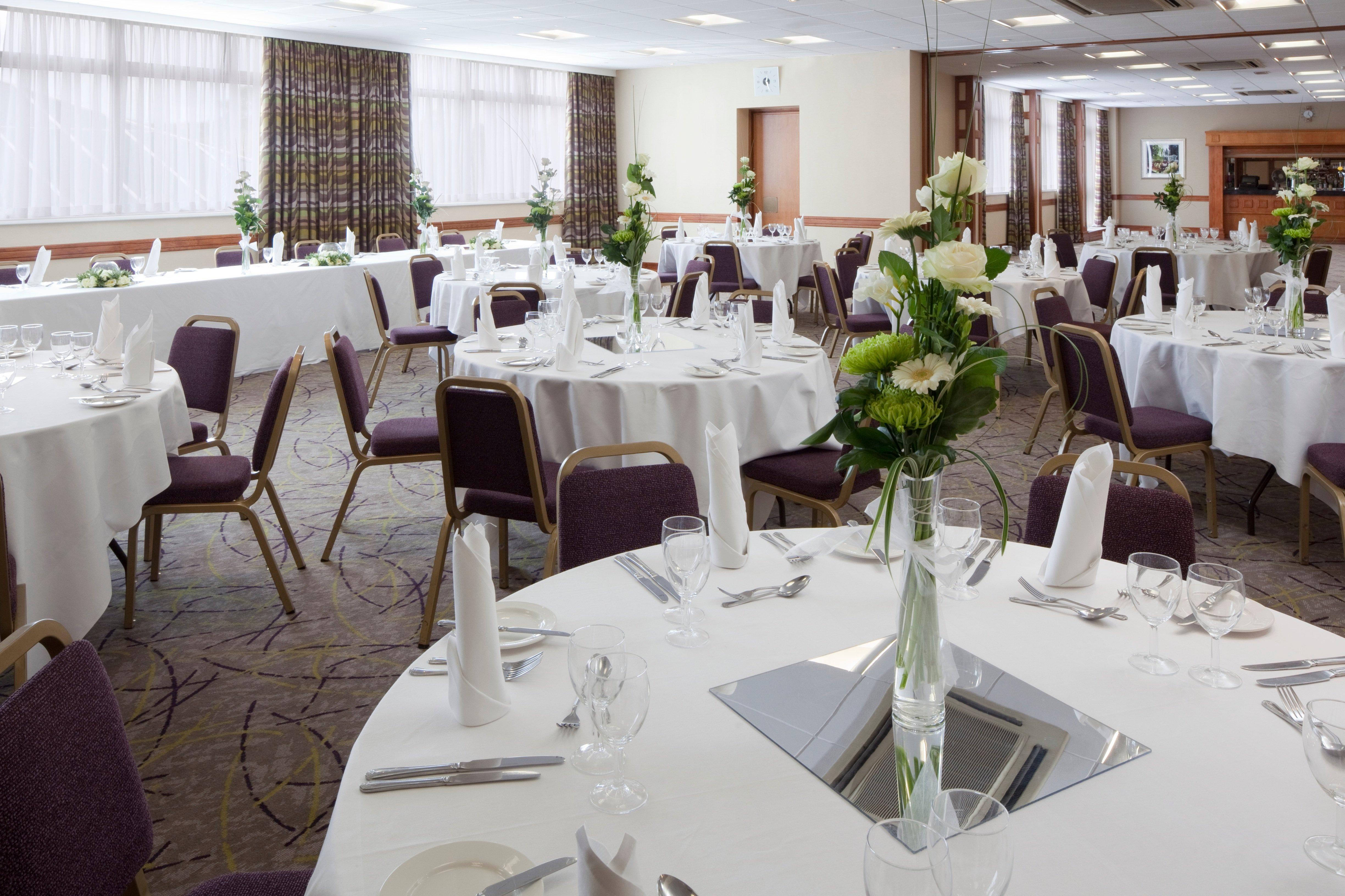 Holiday Inn Luton South - M1, Junction 9, An Ihg Hotel Exterior photo
