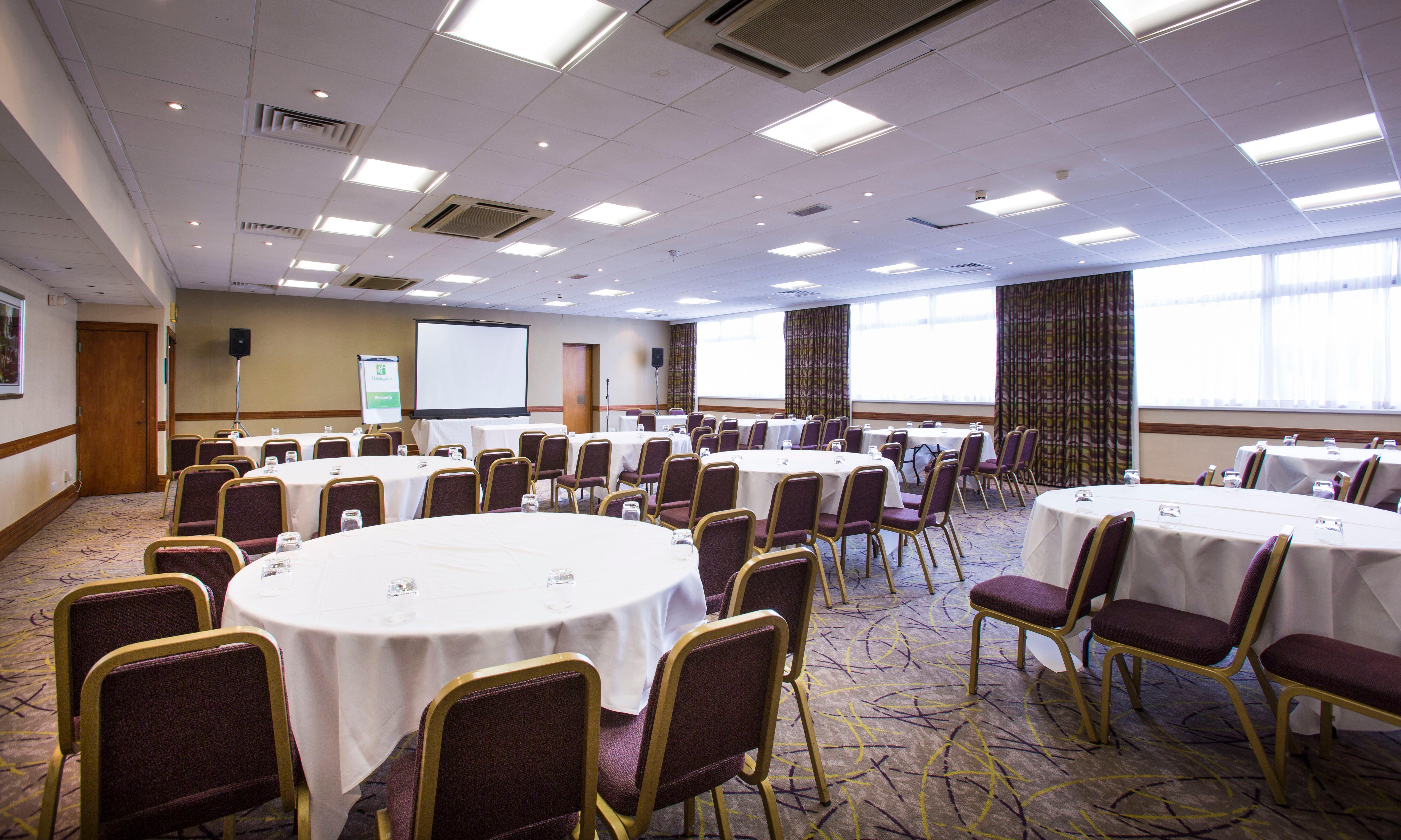 Holiday Inn Luton South - M1, Junction 9, An Ihg Hotel Exterior photo